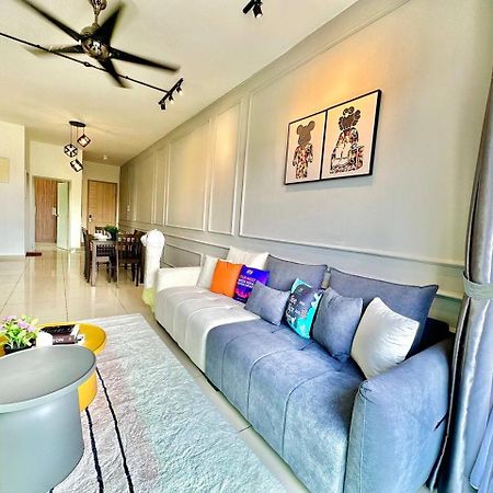 Seasons Luxury Apartment By Jk Home ยะโฮร์บาห์รู ภายนอก รูปภาพ