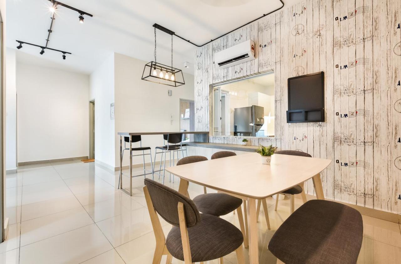 Seasons Luxury Apartment By Jk Home ยะโฮร์บาห์รู ภายนอก รูปภาพ