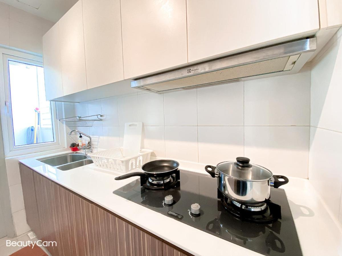 Seasons Luxury Apartment By Jk Home ยะโฮร์บาห์รู ภายนอก รูปภาพ