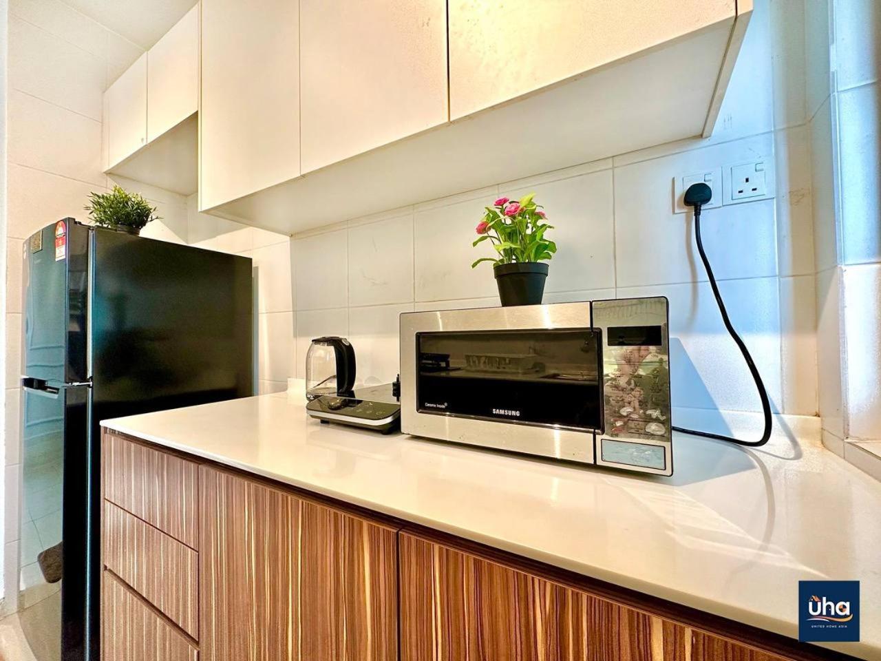 Seasons Luxury Apartment By Jk Home ยะโฮร์บาห์รู ภายนอก รูปภาพ